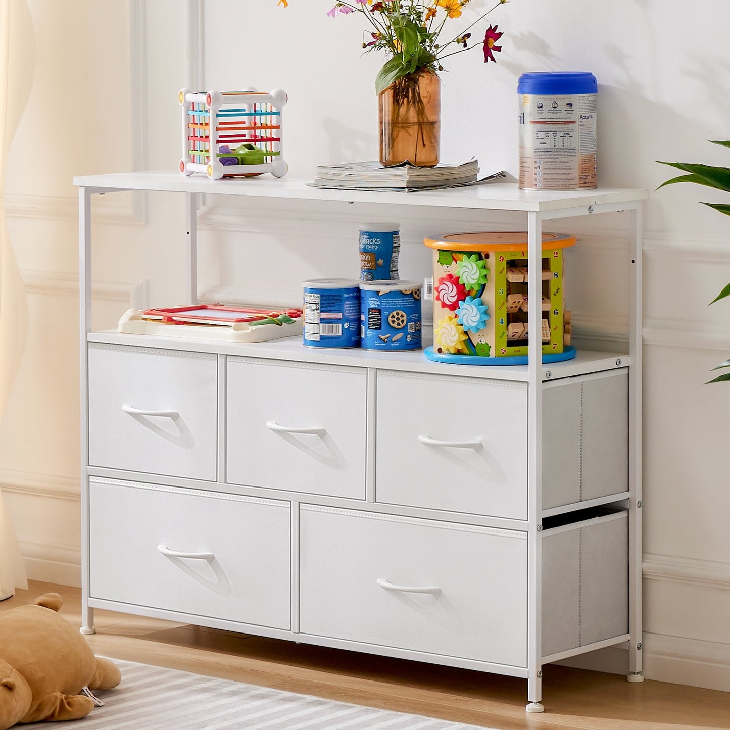 Aukfa Cómoda de 5 Cajones, Amplia Cómoda para Dormitorio con Estructura de Metal para TV, Marrón