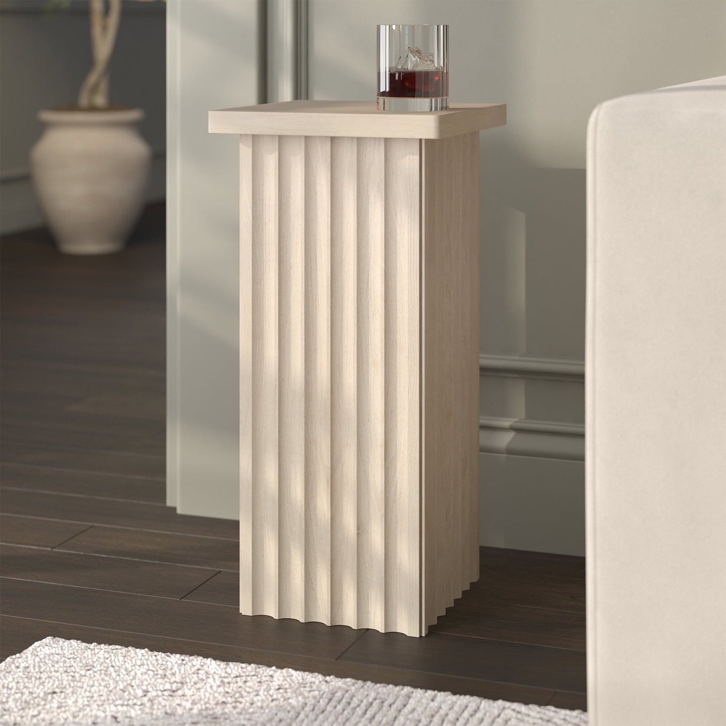 Evelyn&Zoe Modern/Contemporary 10.75" Wide Alder White Side Table