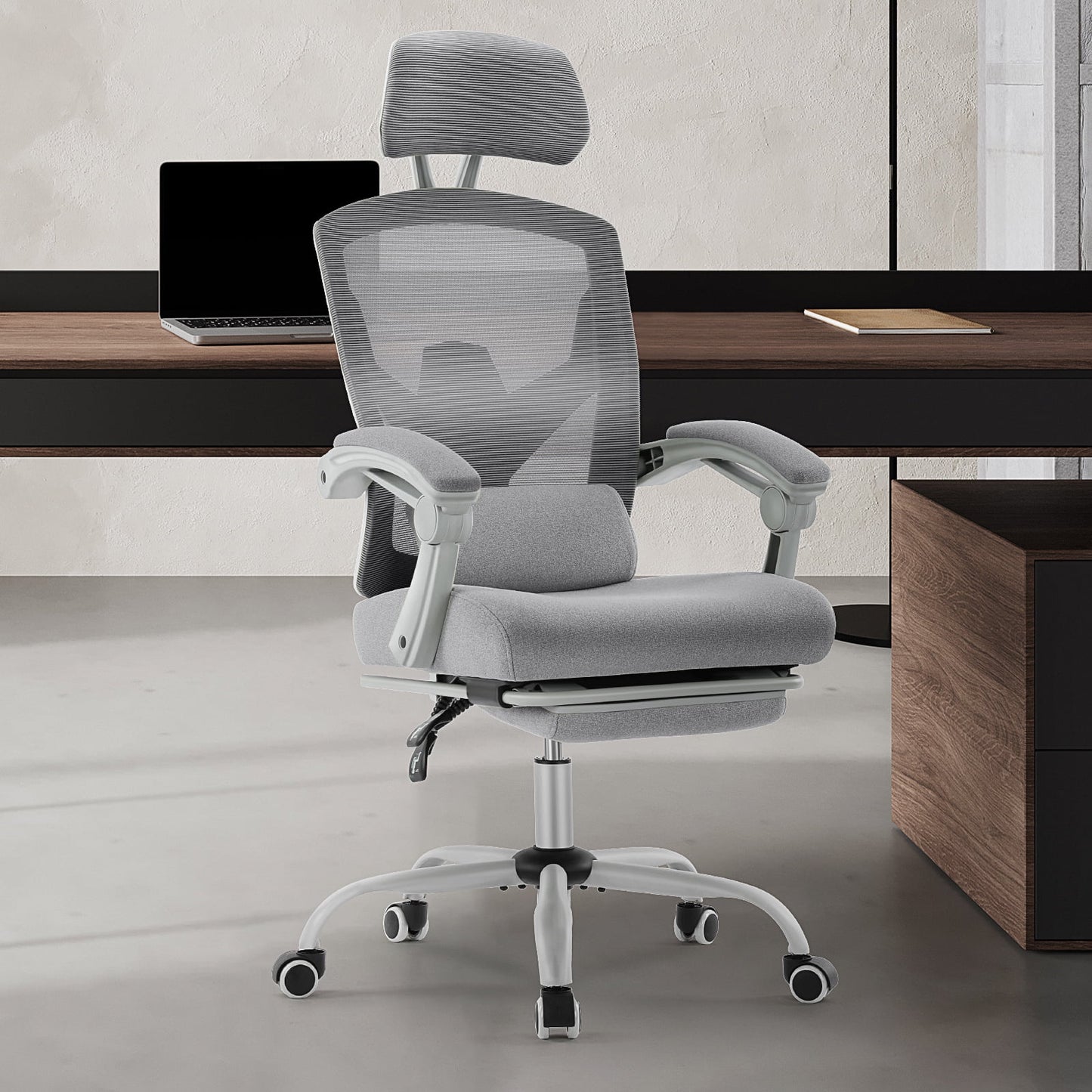 GIANNA Ergonomic Office Chair - High Back Mesh, Reclining with Lumbar Support, Adjustable Headrest, Footrest & Padded Arms, Green