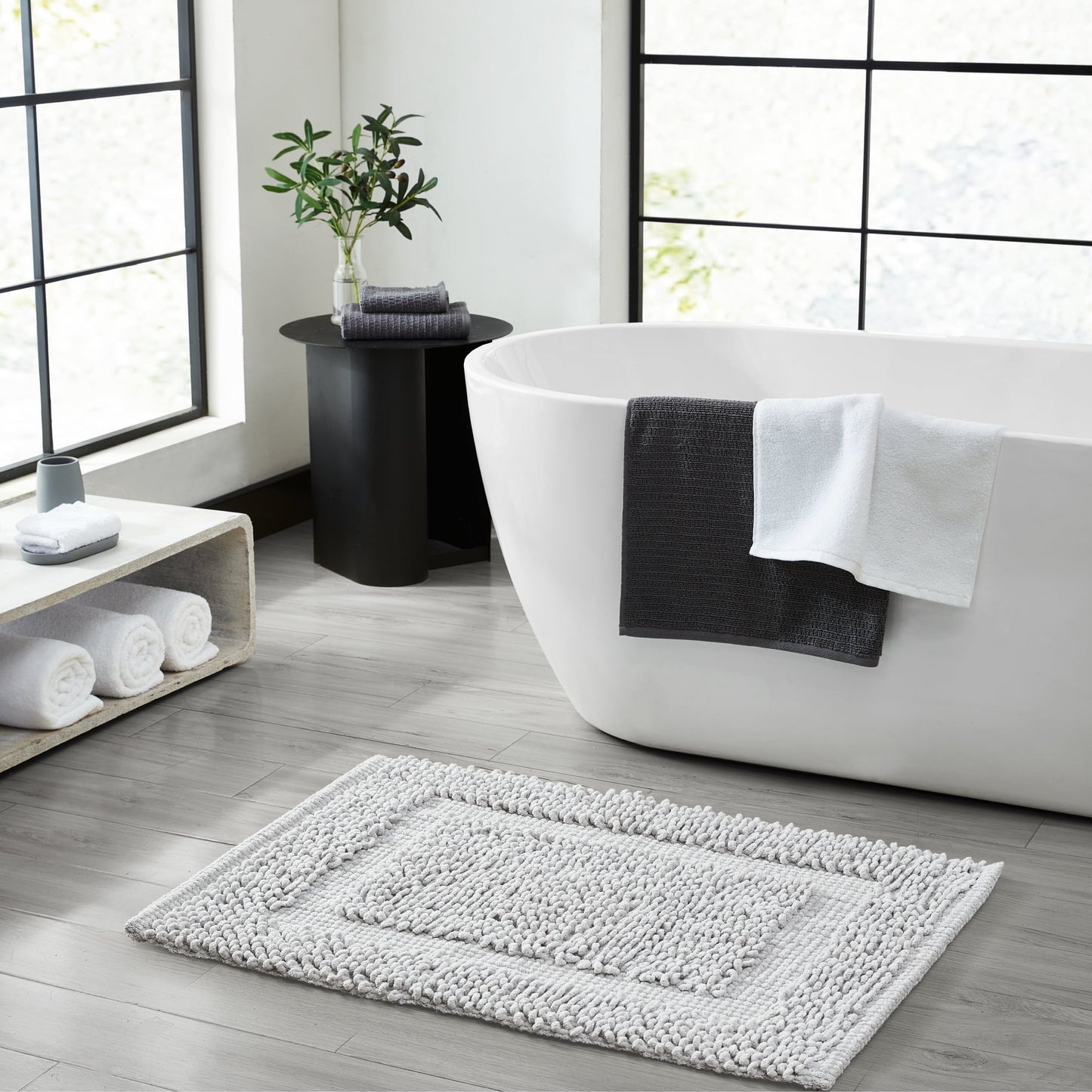 Jean Pierre New York Sophie Border 100% Cotton Bath Mat - Non-Slip Bath Rug - Soft Gray - 27" x 45"