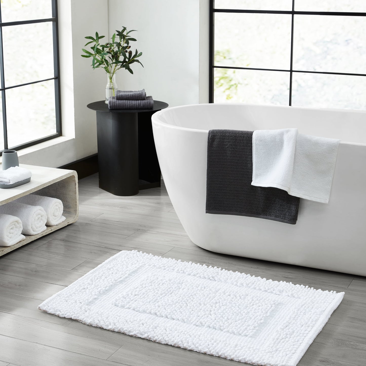 Jean Pierre New York Sophie Border 100% Cotton Non-Slip Bath Mat Set - White - 17x24/20x32