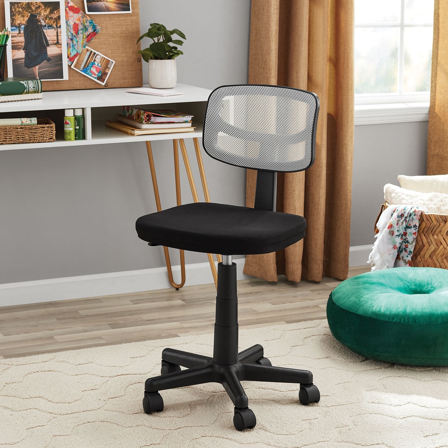 Mainstays Mesh Task Chair with Plush Padded Seat, Teens and Adult, Black/Black