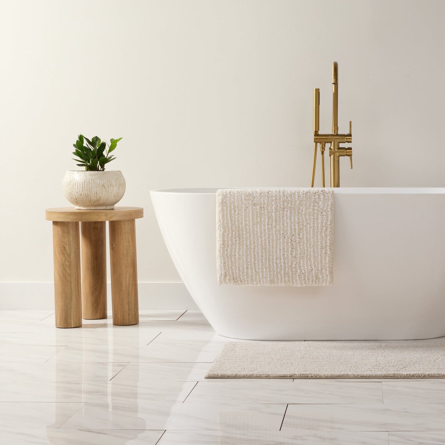 Noble Linens Pinstripe Cotton Bath Mat, 34 in x 21 in, Natural