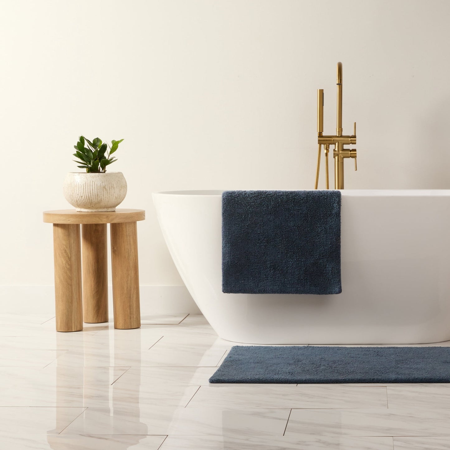 Noble Linens Reversible Dual-Texture Cotton Bath Mat, 34 in x 21 in, Navy