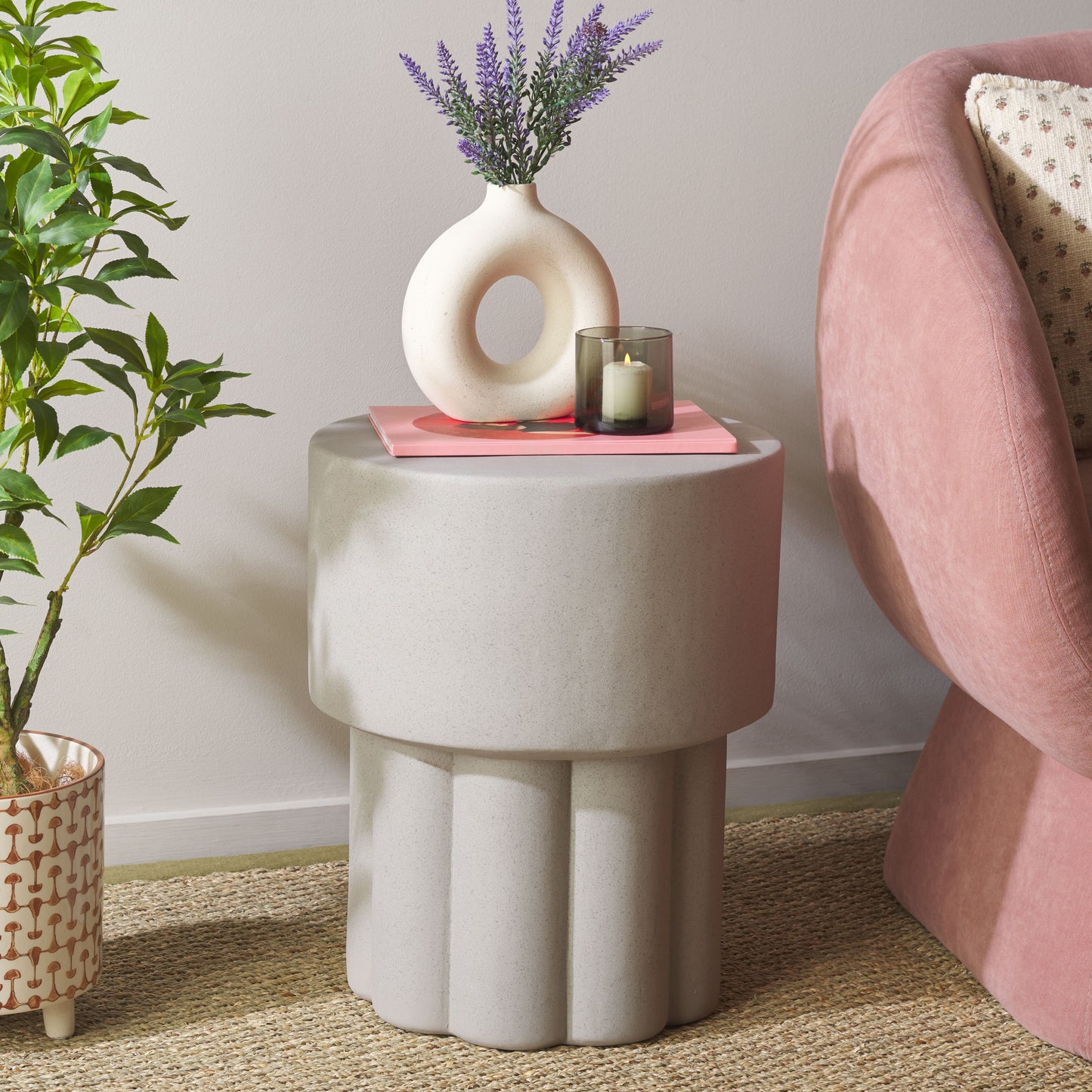 Safavieh Eldrick Modern Magnesium Oxide Round End Table, Gray