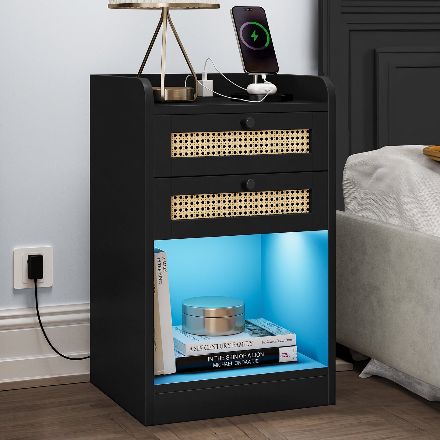 Uforic Mesitas de Noche de Mimbre con 2 Puertos USB, Certificación UL, 2 Cajones de Mimbre y Manual de Instrucciones, Negro