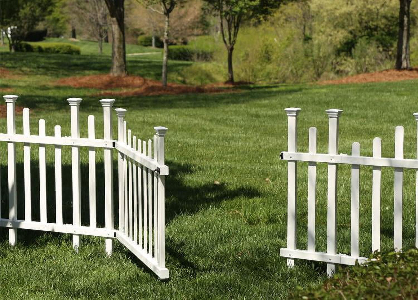 30in H x 62in W (1 Compuerta) Kit de Compuerta Madison sin ExcavaciÃ³n Zippity, Kit de Compuerta de Vinilo Blanco para Paneles de Madison Fence, Compuerta para NiÃ±os O Perros para Patio Trasero, Patio, Exterior O JardÃ­n, ZP19028