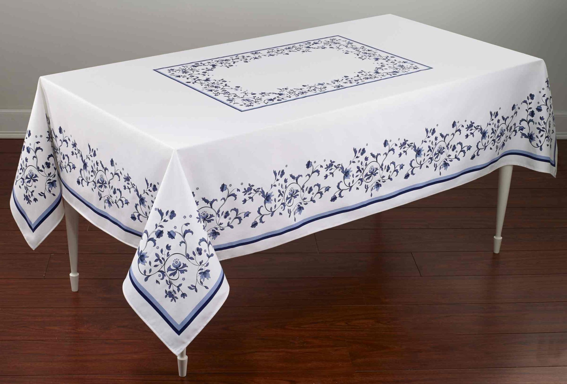 Avanti Linens Blue Portofino 84" Tablecloth - Multicolored