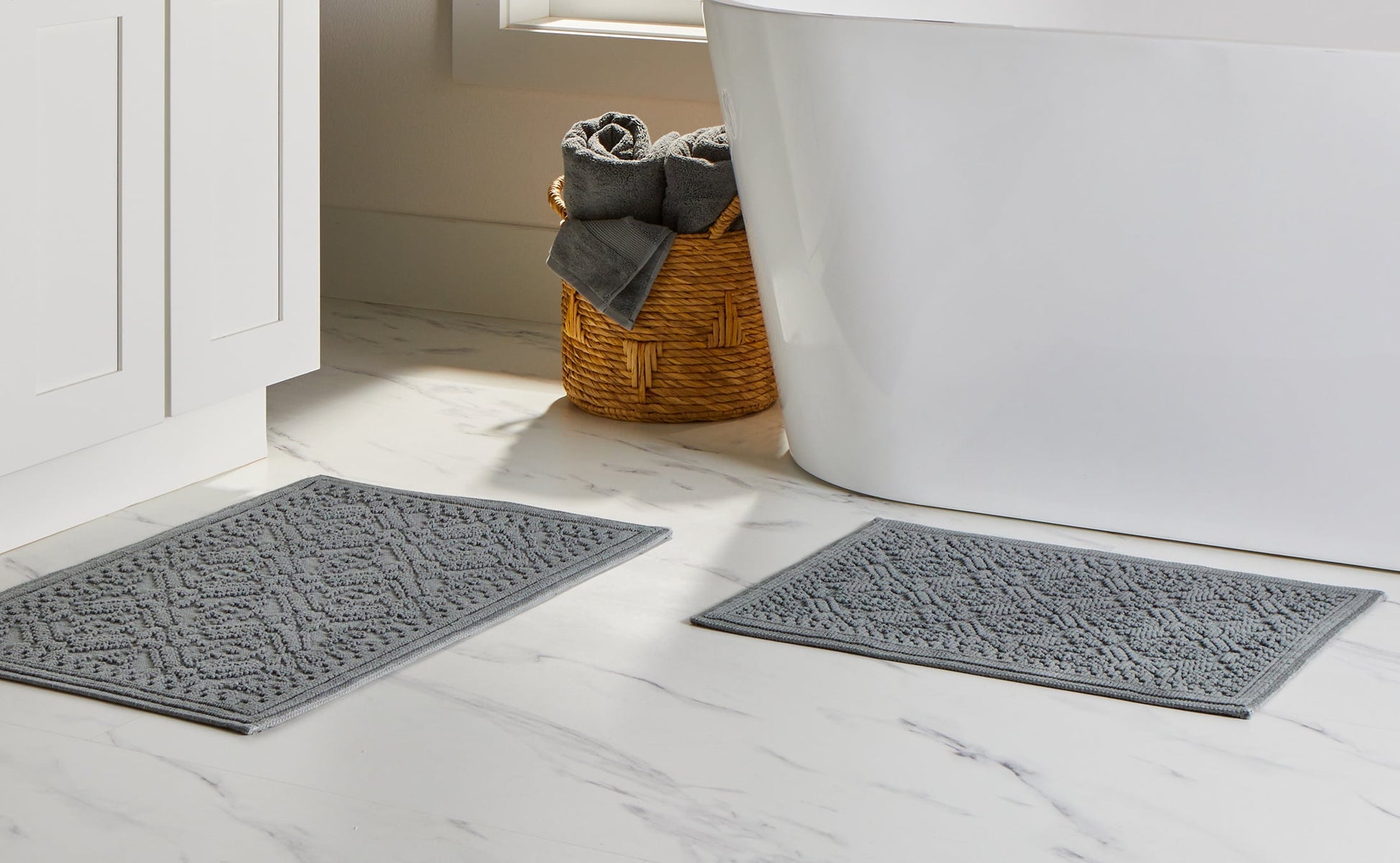 Better Homes & Gardens Katti Lattice 2 Piece Bath Rug Set, Gray, 17" x 24" and 20" x 30"