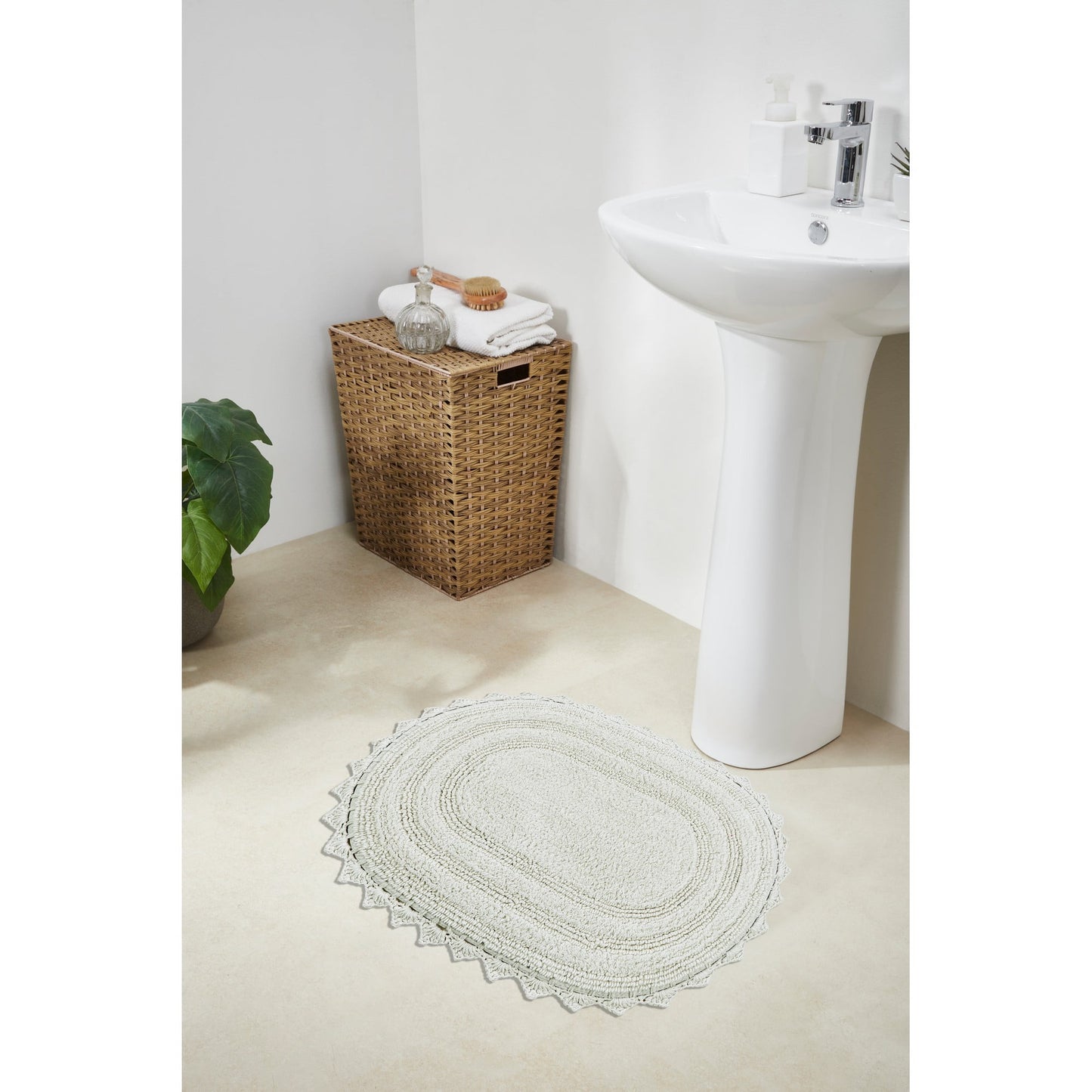 Better Trends 17" x 24" Oval Shape Bath Mat 100% Cotton Bathroom Rug Water Absorbent Bath Rug Machine Washable (Ivory) Lilly Crochet Collection