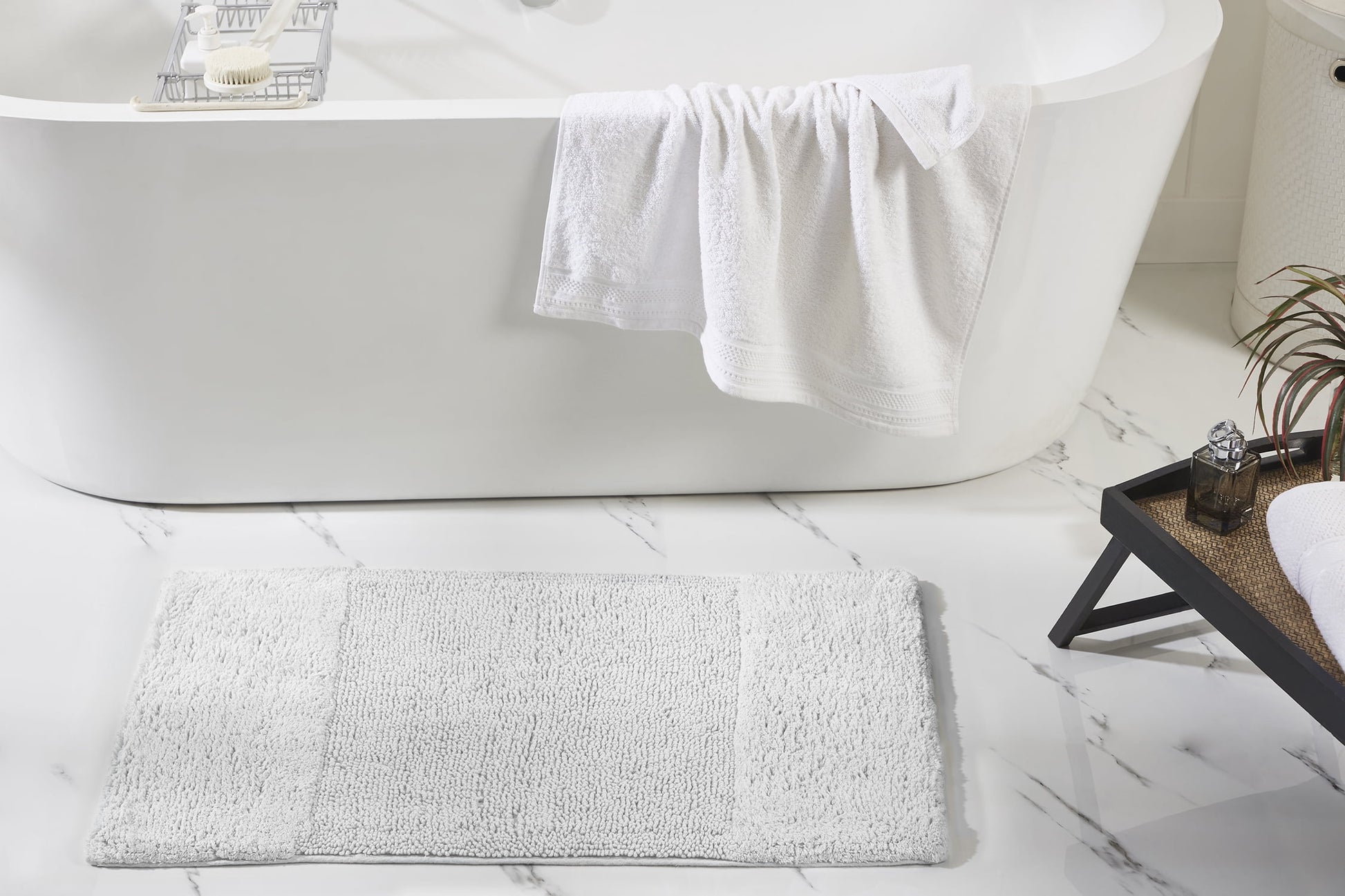 Better Trends 21" x 34" Bathroom Rug 100% Cotton, Extra Soft Tufted Bath Mat, Water Absorbent & Non Slip, Solid Pattern, (White) Granada Collection