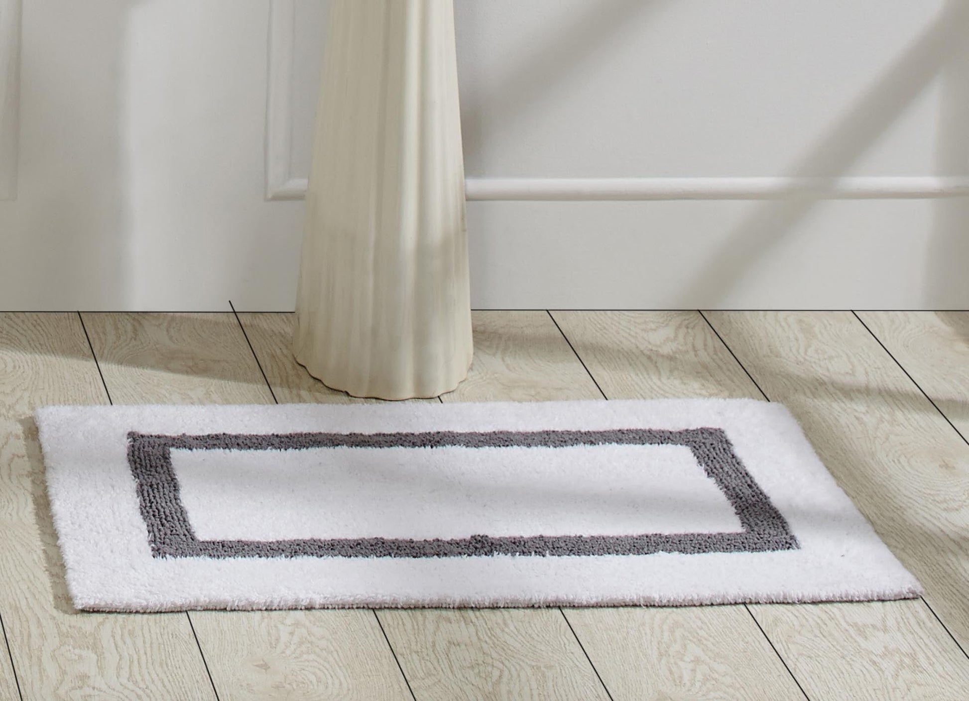 Better Trends Bathroom Rugs Mat 100% Cotton Soft Bath Rug Water Absorbent Reversible Washable for Bathroom Floor Decor, Laundry Room 17" x 24" Hotel Collection - White/Gray