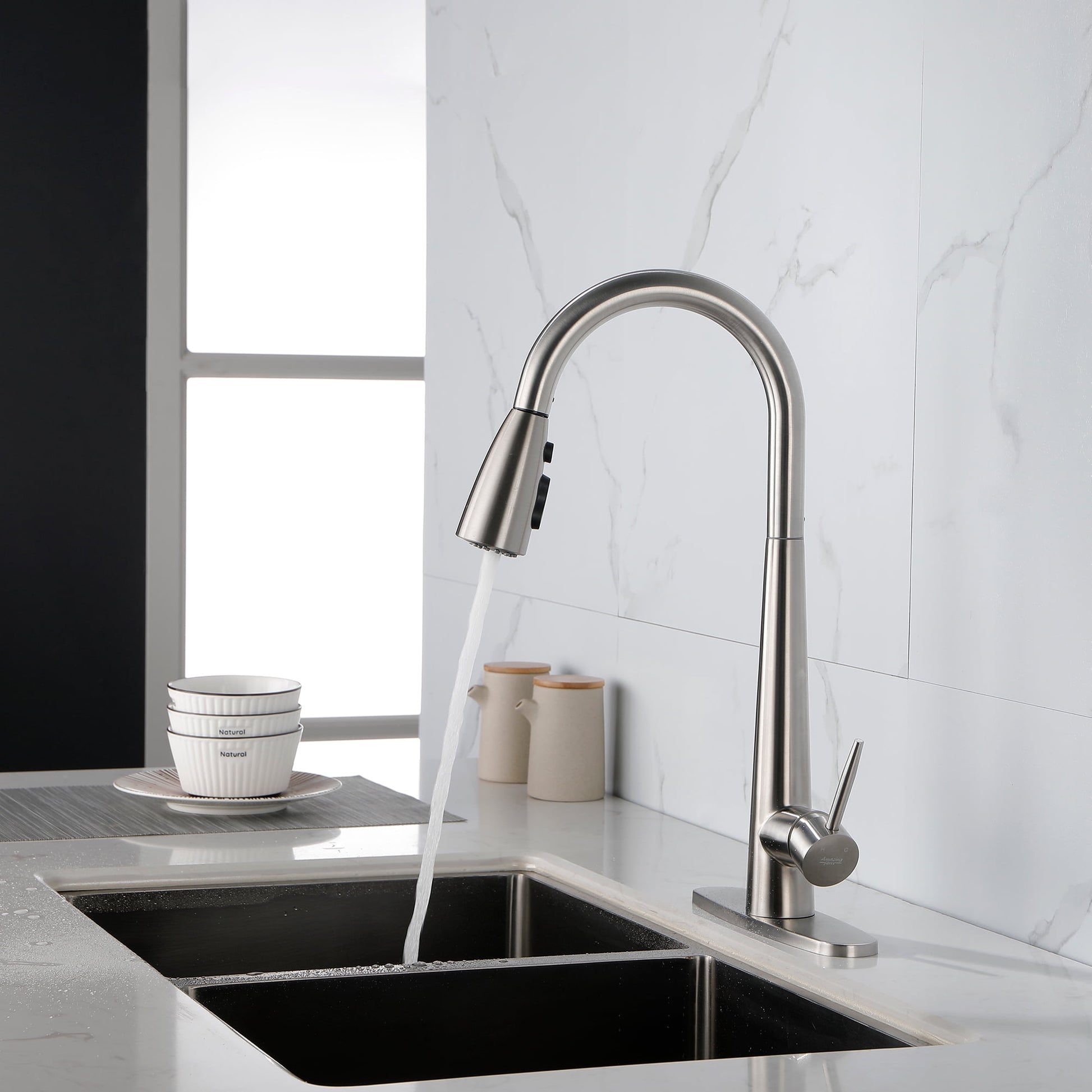 Gold Kitchen Faucets with Pull Down Sprayer, Kitchen Sink Faucet with Pull Out Sprayer,Fingerprint Resistant, Single Hole Deck Mount, Single Handle Copper Kitchen Faucet,