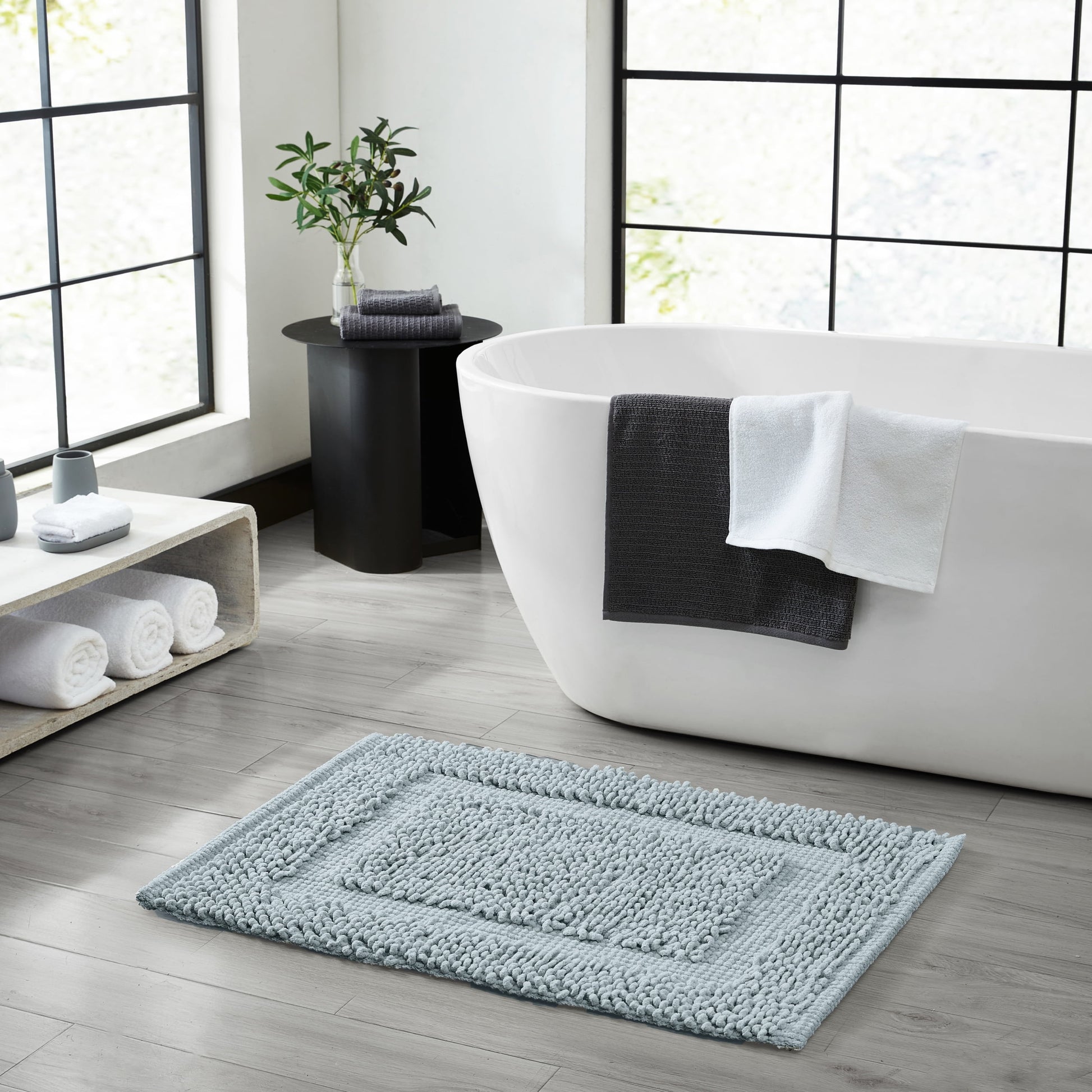 Jean Pierre New York Sophie Border 100% Cotton Bath Mat - Non-Slip Bath Rug - Pale Blue - 27" x 45"