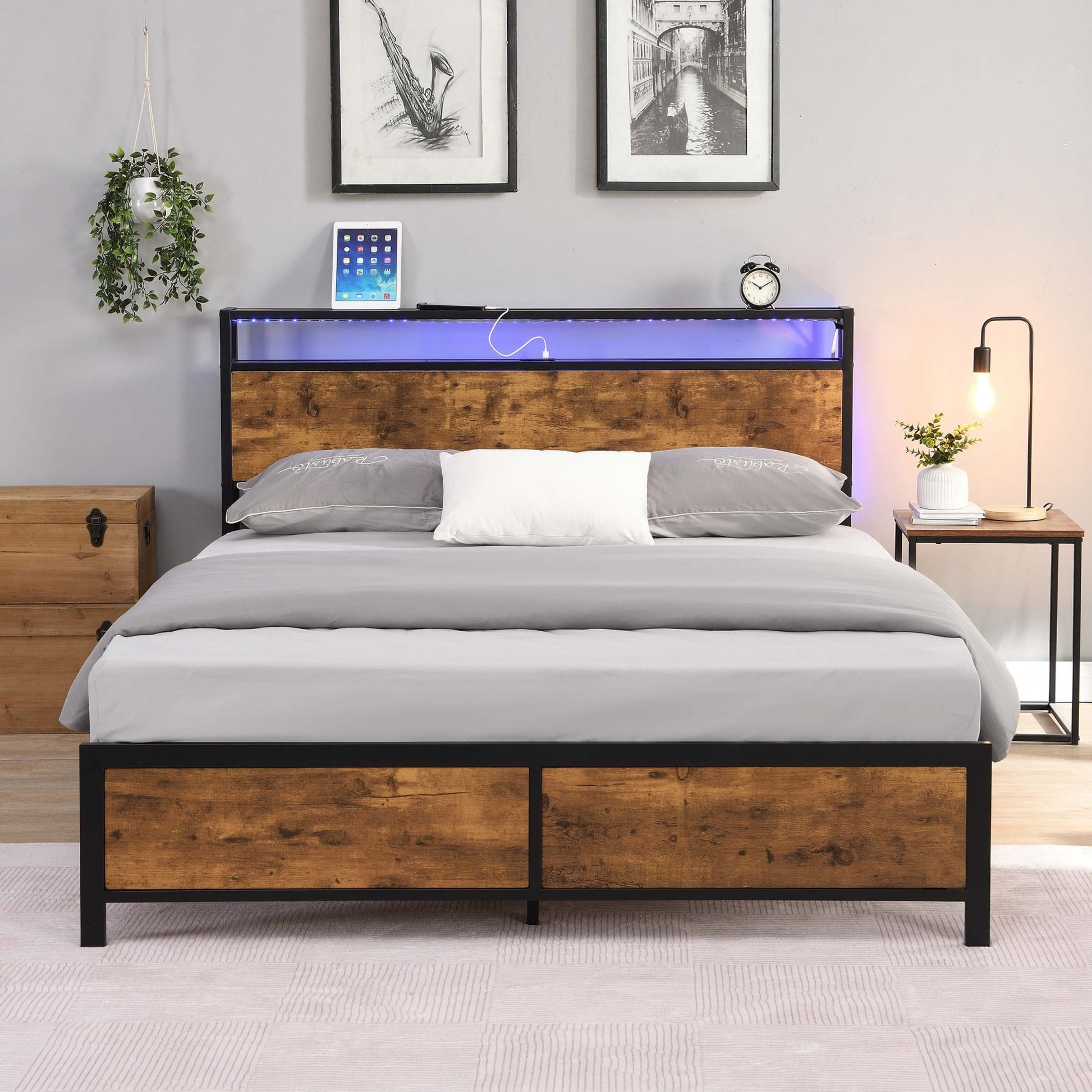 Leumius Base de Cama TamaÃ±o King con Luces LED y 2 Puertos USB, Base de Cama de Plataforma de Metal de Estilo Industrial con Cabecera con Almacenamiento, sin Ruido, King