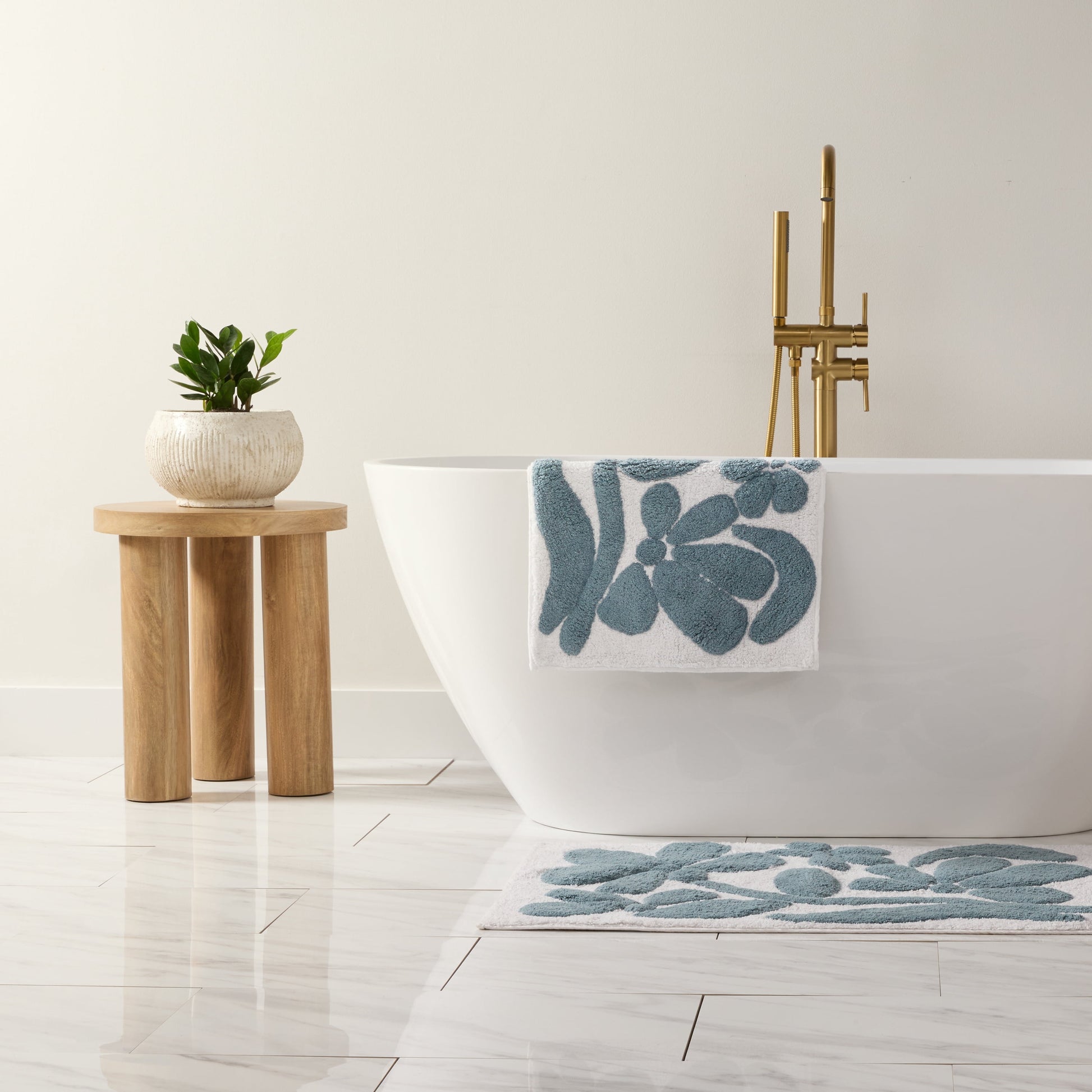 Noble Linens Floral Pattern Cotton Bath Mat, 34 in x 21 in, Floral Light Blue