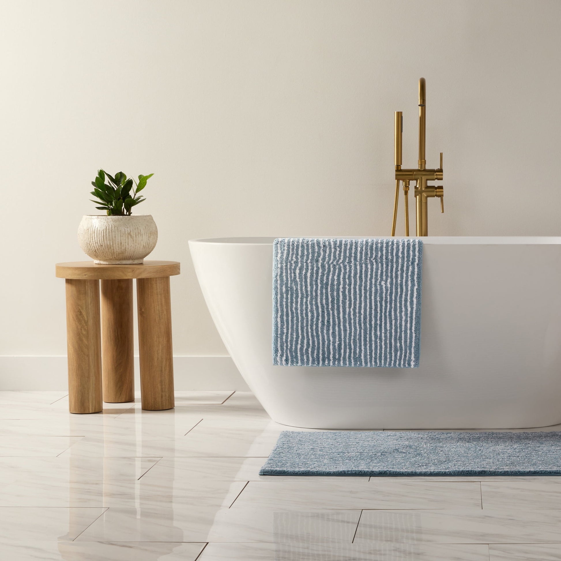 Noble Linens Pinstripe Cotton Bath Mat, 34 in x 21 in, Light Blue