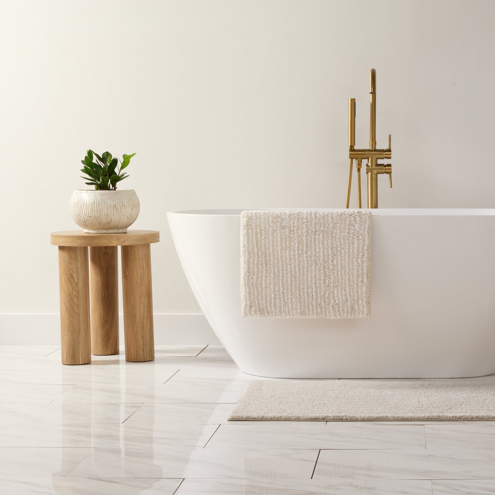 Noble Linens Pinstripe Cotton Bath Mat, 34 in x 21 in, Natural