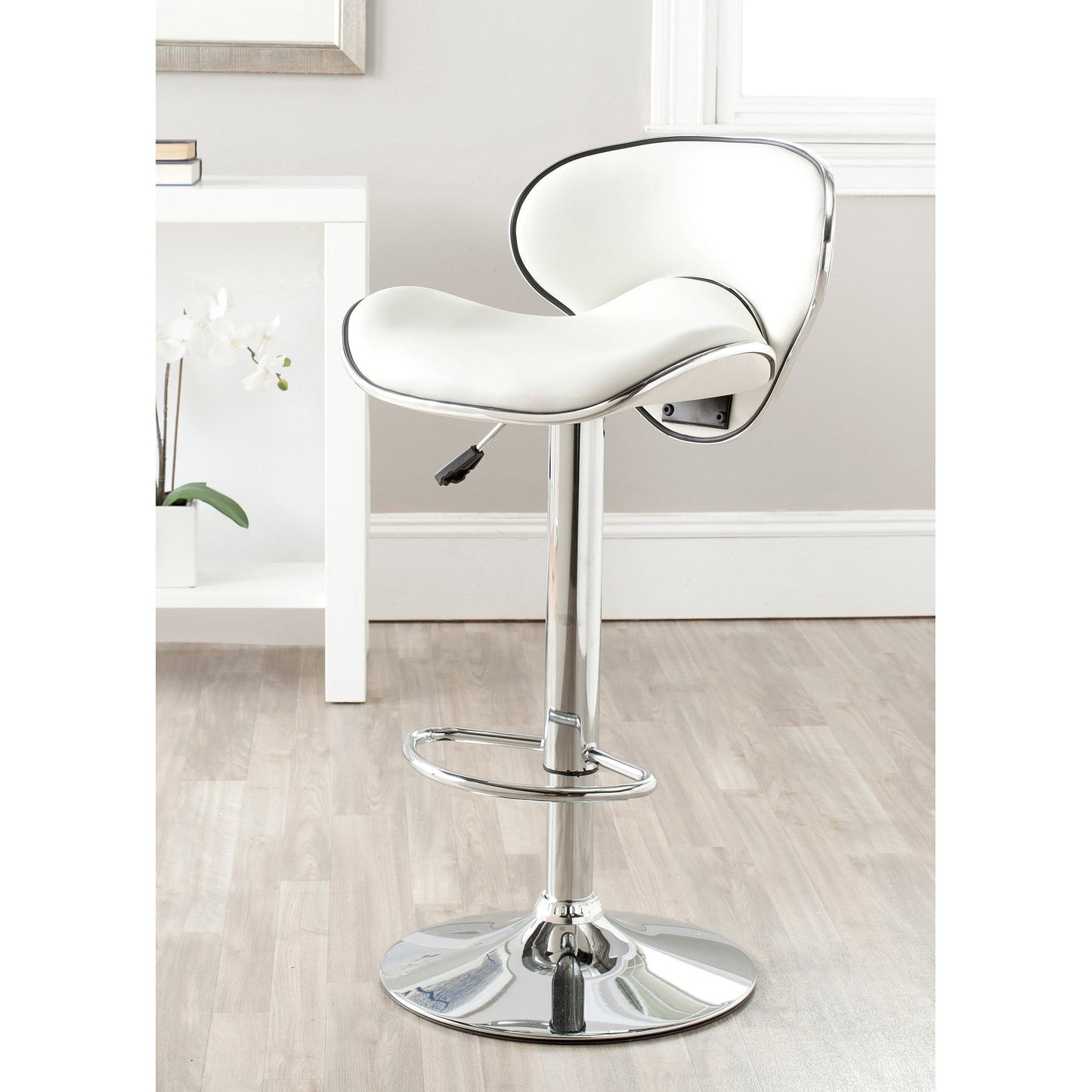 SAFAVIEH Shambi 37.8" Bicast Leather Barstool, White