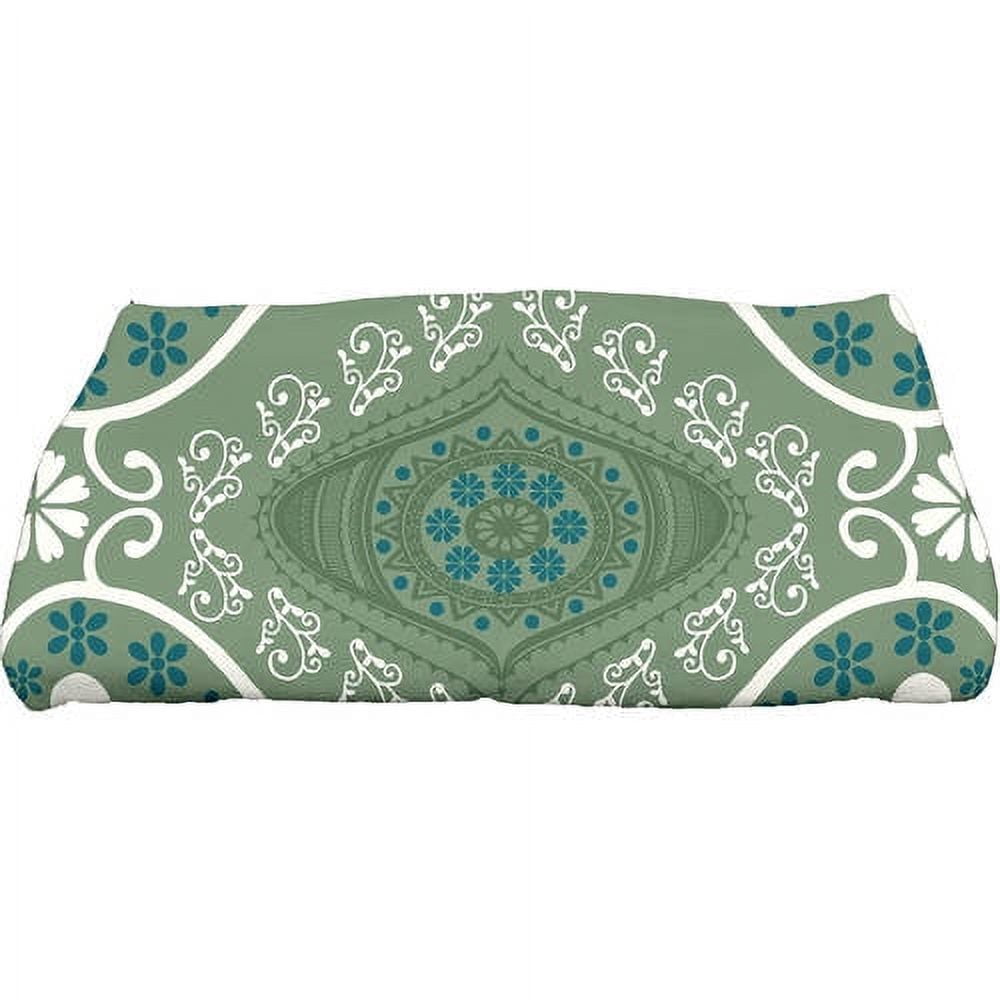 Simply Daisy 28" x 58" Illuminate Geometric Print Bath Towel