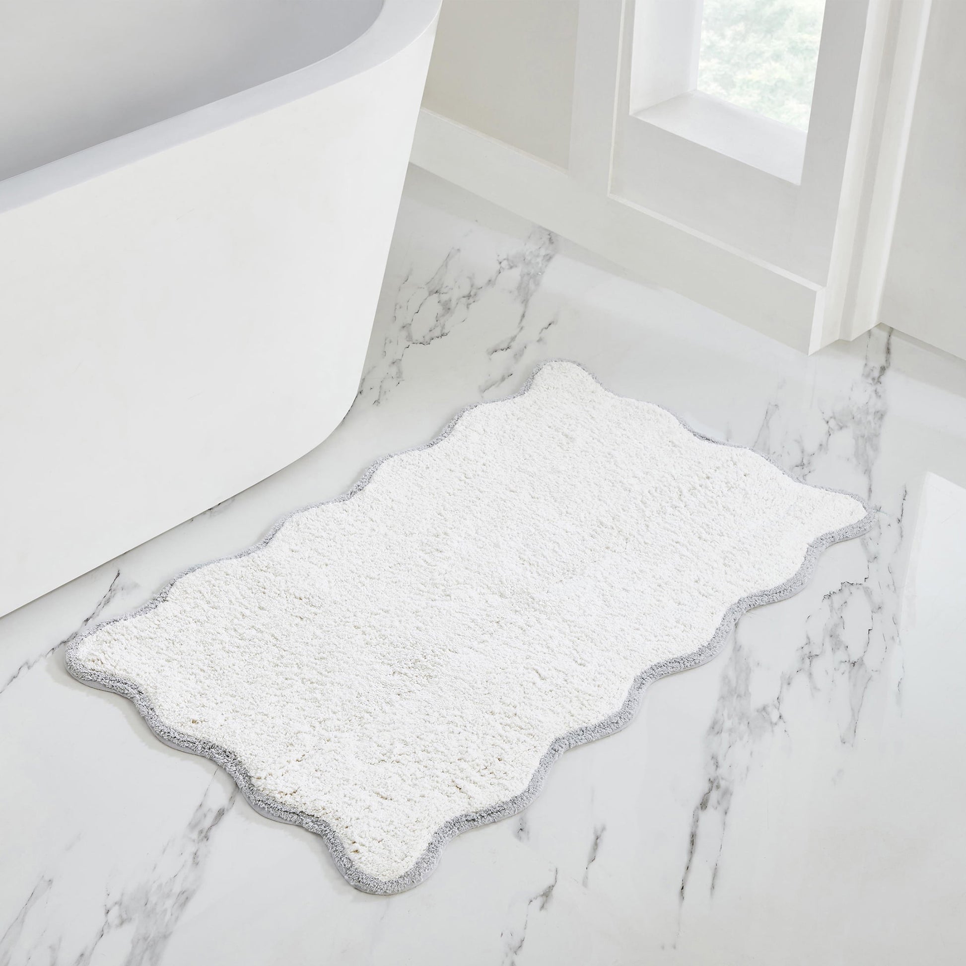 VCNY Home Scallop Light Grey Cotton Bath Rug, 21" x 34"