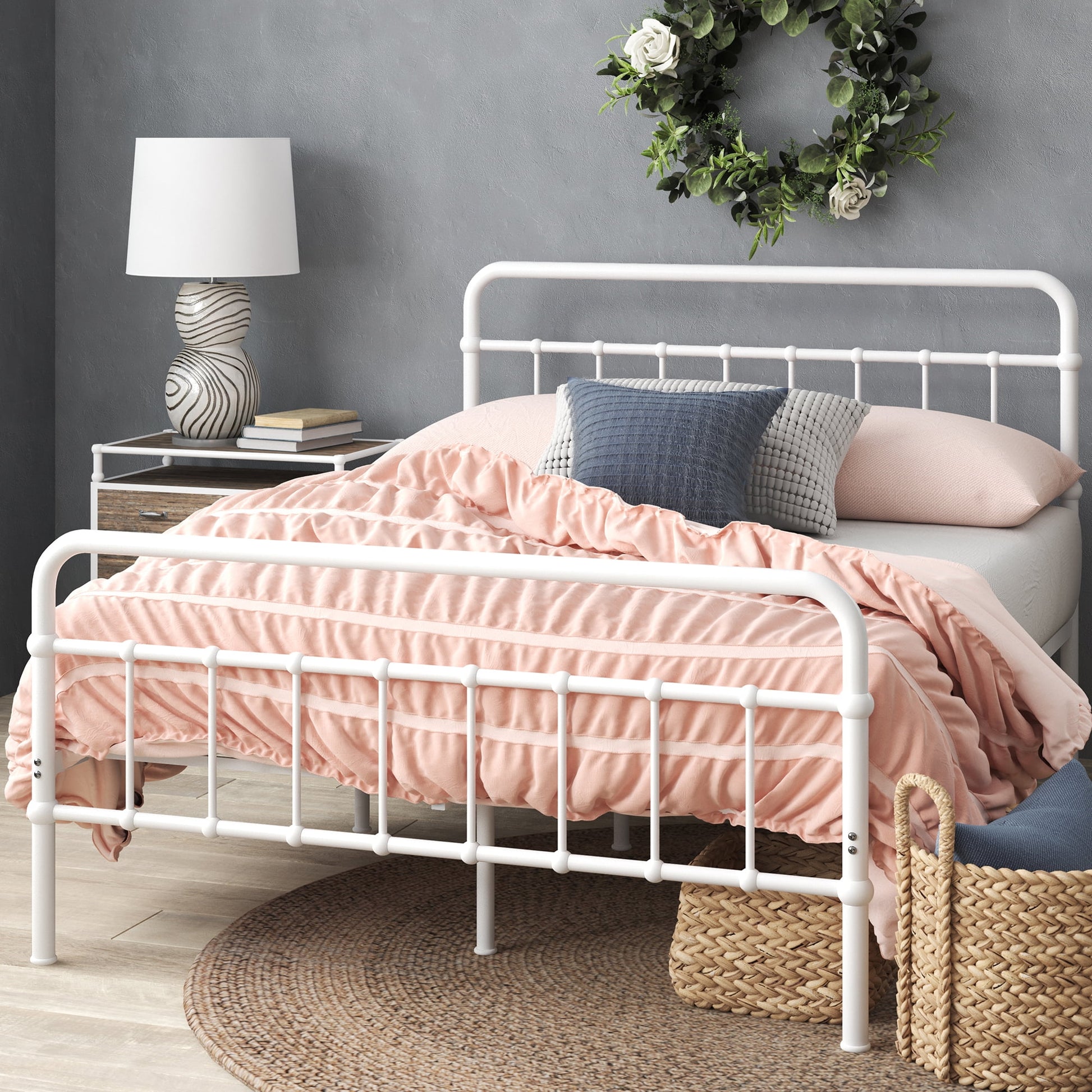 Zinus Florence 42" Metal Platform Bed Frame, White, Twin